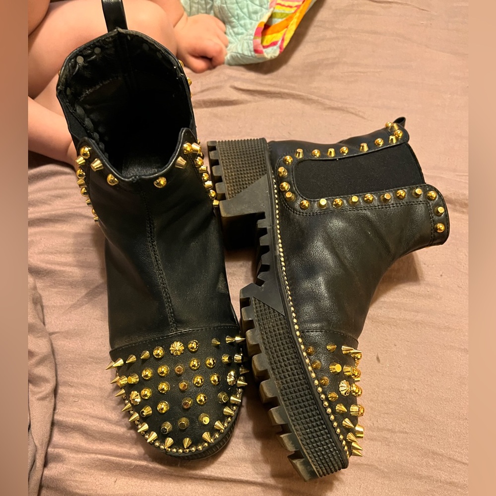 Cape Robbin studded shoes